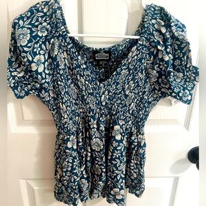 NWT teal and white floral top